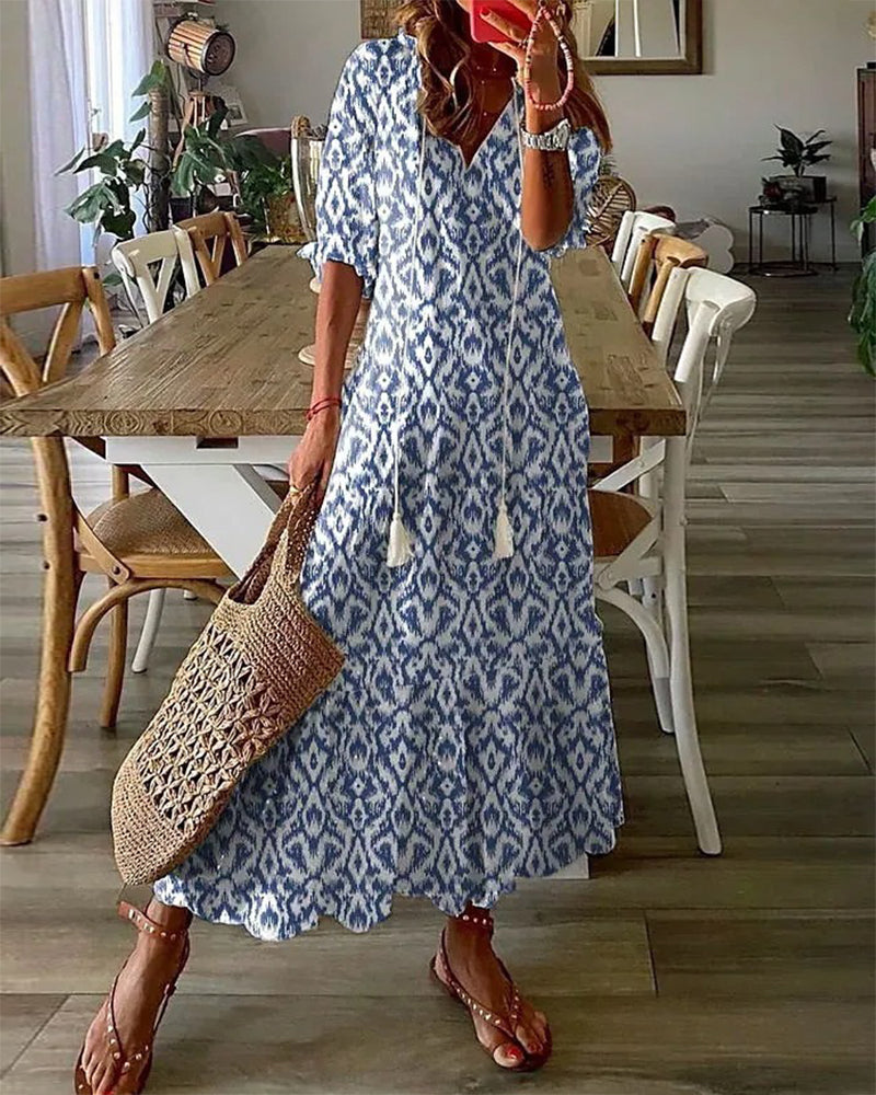 BEARWOLF - Maxikleid im Boho-Ikat-Print mit Quastenbändern | Lässiges Maxikleid im Bohemian-Stil mit V-Ausschnitt