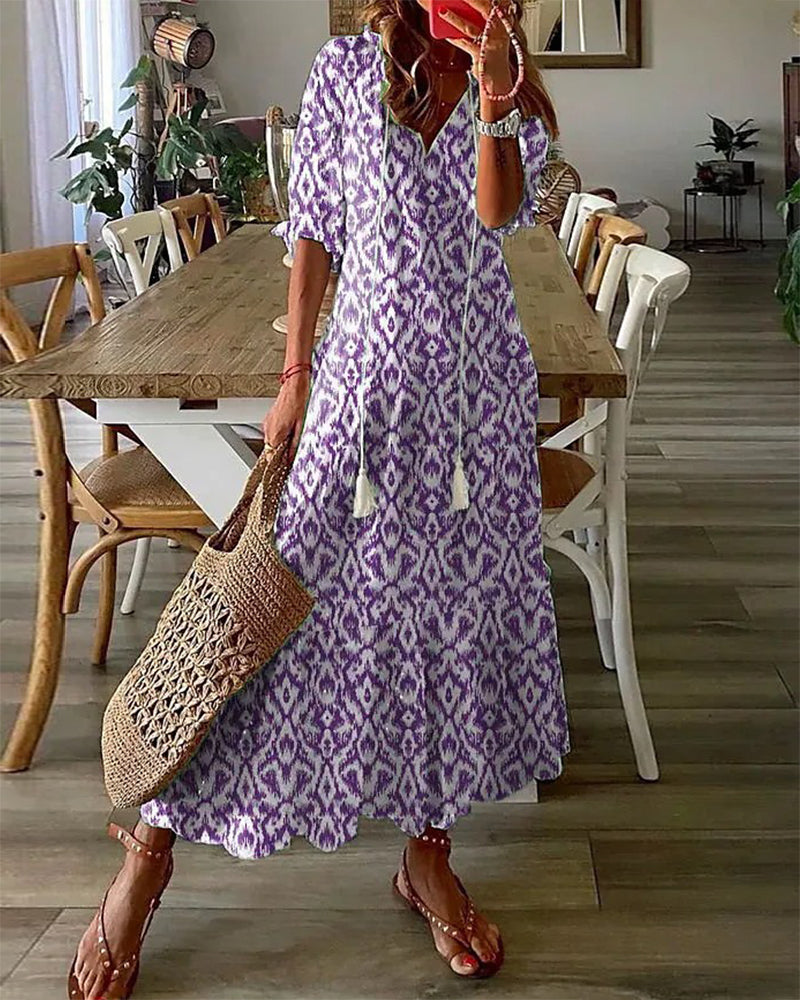 BEARWOLF - Maxikleid im Boho-Ikat-Print mit Quastenbändern | Lässiges Maxikleid im Bohemian-Stil mit V-Ausschnitt