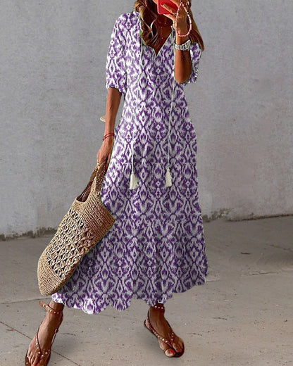 BEARWOLF - Maxikleid im Boho-Ikat-Print mit Quastenbändern | Lässiges Maxikleid im Bohemian-Stil mit V-Ausschnitt